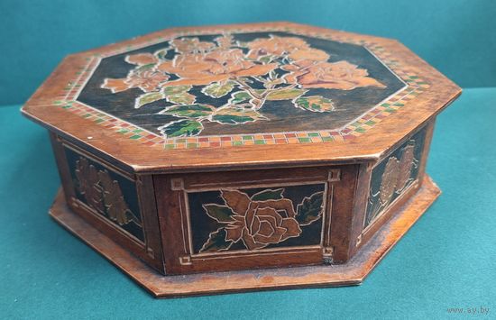 Шкатулка 1949 г. с 8 Марта.