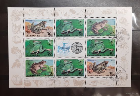 Корея. 1992 год. Фауна. Земноводные. Лягушки (сцепка 8 марок и купон) (1090)