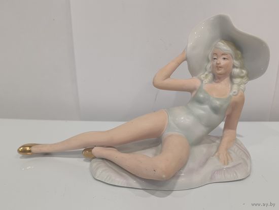 Все лоты с 1р.Германия Девушка на пляже