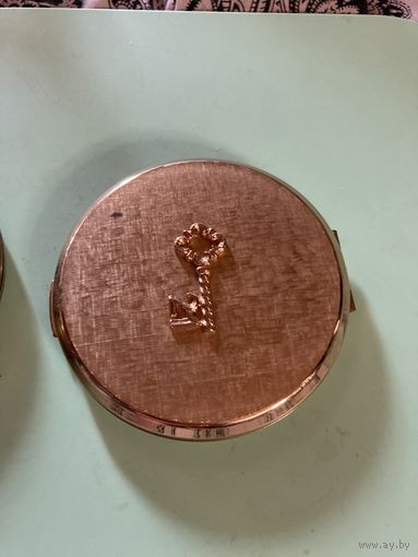 Редкость!Пудреницы Роза эмаль  Золотой ключик. Англия латунь 60-е г