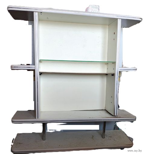 Полки в ванную, мастерскую. Без зеркала. Шкафчик, шкаф, ванна