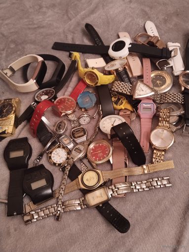 Лот часов. ( Кварц, механика)