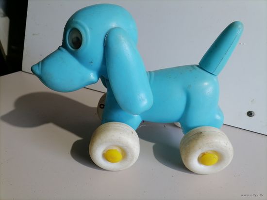 Игрушка Собака на колесах