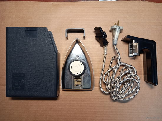 Утюг дорожный мини УТ 400-0,8.220, б/у, винтаж