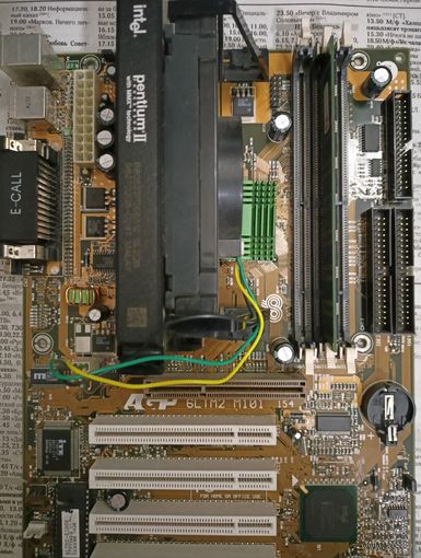 Материнск плата ретро РАБОЧАЯ Chaintech 6LTM2 M101 с установленным процессором Pentium II 233 MHz