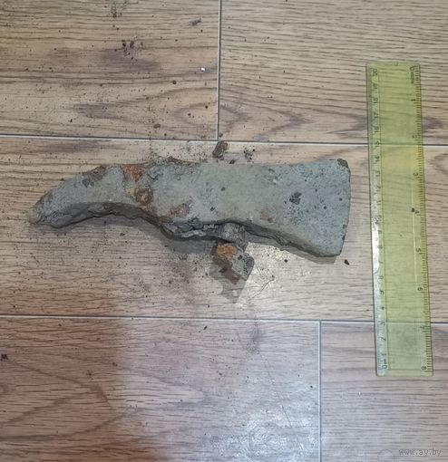 Топор пожарный