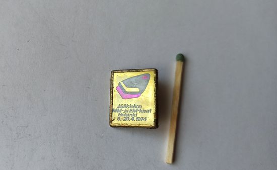 Знак значок  чемпионат мира по хоккею с шайбой в Хельсинки 1974