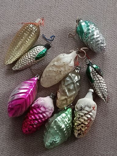 Ёлочные игрушки  Шишки.