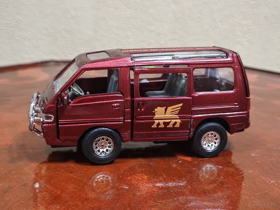 Mitsubishi. Редкая масштабная модель в коллекцию. Аукцион с рубля.