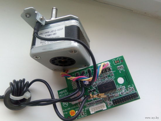 ШАГОВЫЙ ДВИГАТЕЛЬ TYPE 17PM-J212-G2ST С ДРАЙВЕРОМ