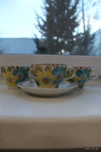 Чашечки +блюдце ручная роспись Барановка 70 е годы