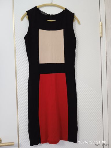 Платье женское 44размер