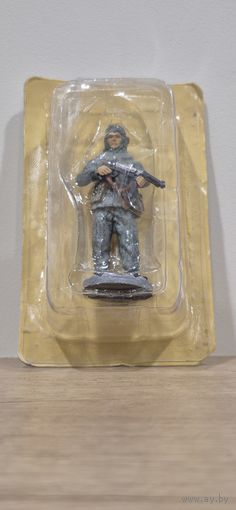 Разведчик в летнем камуфляже, 1943 г. Солдаты Великой Отечественной Войны