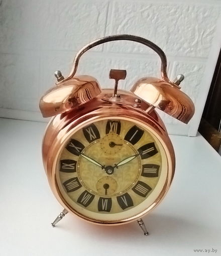 Будильник.