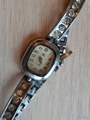 Часы Кварц