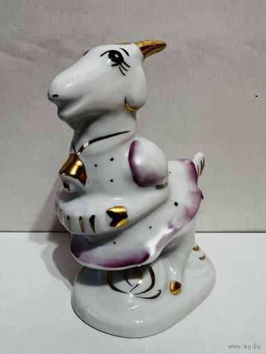 Статуэтка фарфоровая "Козочка" (Коза золотые рога) Добруш.  АУКЦИОН не с рубля без МПЦ.