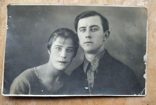 Фото мужчины и женщины. 1930-е. 8.5х13 см.