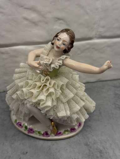Статуэтка Дама-балерина. Кружевной фарфор. Распродажа коллекции!!!