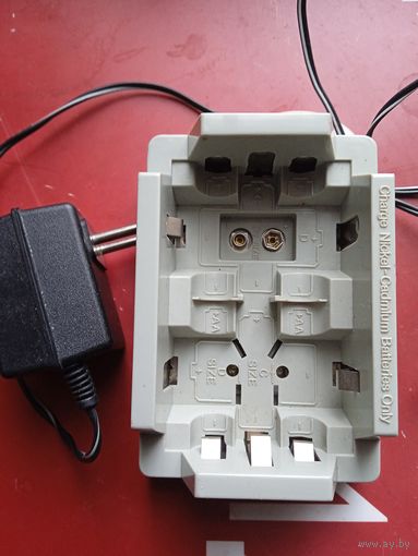 Зарядное для аккумуляторных батарей разного типа