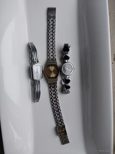 Лот винтажных часов с рубля.