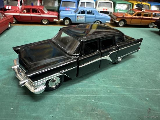 ГАЗ-13 Чайка, крайне редкая поздняя версия с черным салоном, глухим задним номером и отверстием на днище под крепление на подиум, Тантал, Агат, Саратов