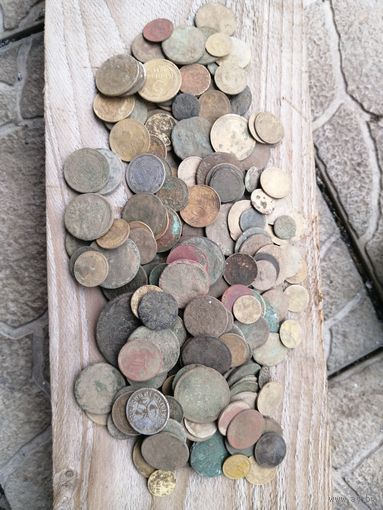 Монеты 190шт.