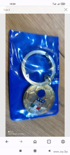 Брелок, футбол, Италия. В родном чехле.