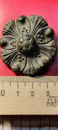 Цветок на закрутке.