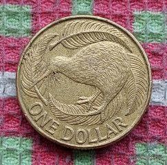 Новая Зеландия 1 доллар 1991 года, UNC. Птица Киви. Королева Елизавета II.