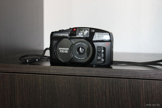 Пленочный фотоаппарат "Olympus", Superzoom 700 XB, в рабочем состоянии, в заводской упаковке, инструкция прилагается.