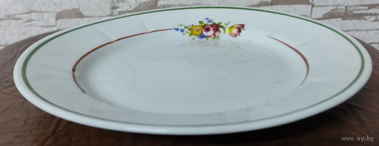 Тарелка. Добрушский фарфоровый завод (Добруш), 1978-1991гг.