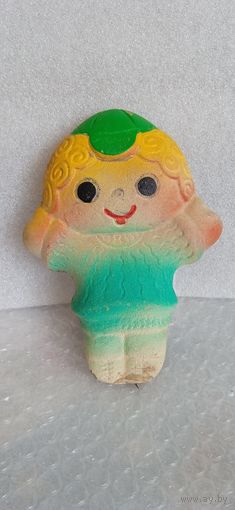 Резиновая игрушка СССР. Ребенок в кепке. 16