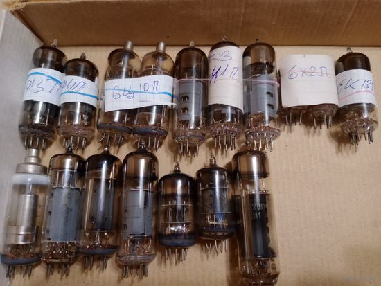 Радиолампы разный наминал цена за 17 штук
