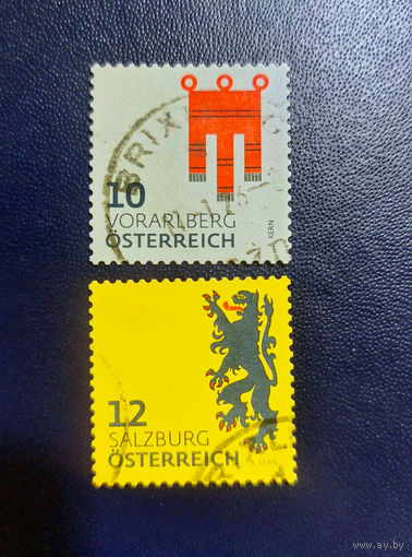 Австрия. Герб. Лев (2 марки из серии)