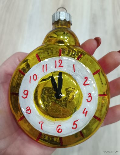 Елочные игрушки, стекло часы большие, кремлёвские. Бутылочное толстое стекло