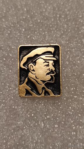 Значек знак Ленин,аукцион с 1 руб!