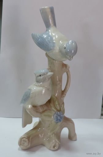 Статуэтка фарфоровая "Птицы" 70-е годы. Европа. Высота 21 см.