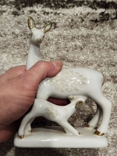 Фарфоровая статуэтка,материнство,с рубля