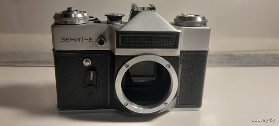 Фотоаппарат Зенит Е Рабочий. Без футляра