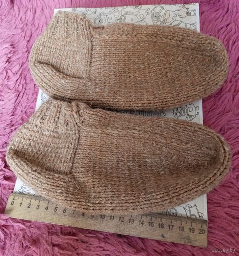 Вязаные тапочки. Светло коричневые