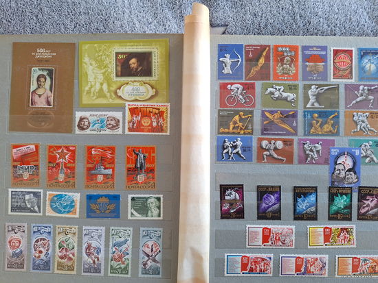 Марки, большая коллекция 7 альбомов с марками