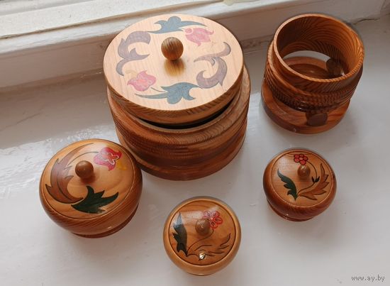 Шкатулки из дерева одним лотом