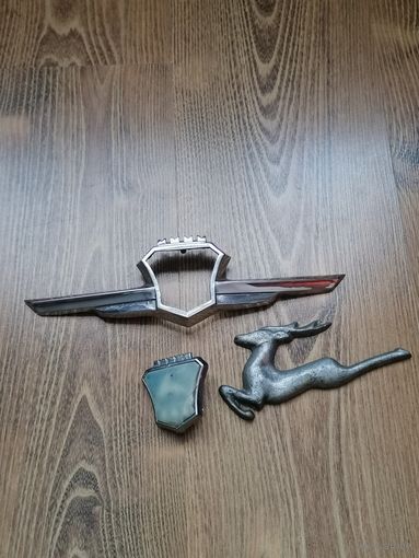 Эмблема капотоа и др. Газ-21.