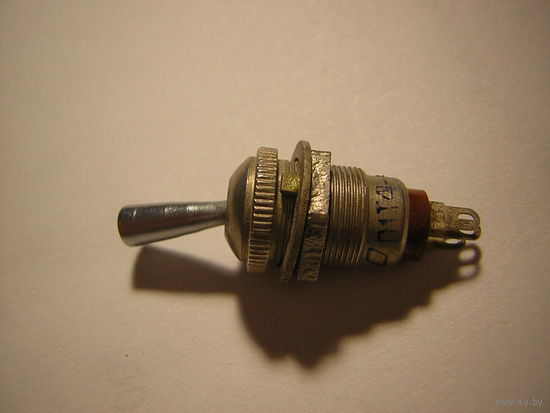 Тумблер П1Т4-2В