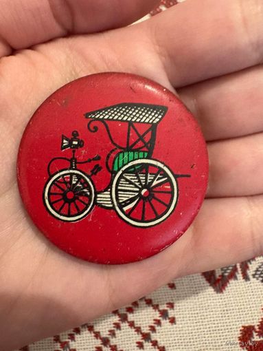 Ретро автомобиль значок