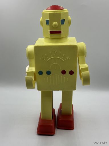 Винтажная заводная игрушка. Робот. СССР. С рубля!