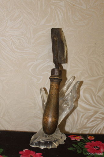 Ретро-инструмент Фанеровочная пила