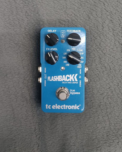 Педаль эффектов T.C. Electronic Flashback Delay