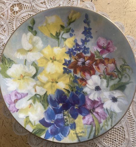 Тарелка коллекционная Цветы Ирисы Подсолнухи и др Англия Royal Doulton  винтаж