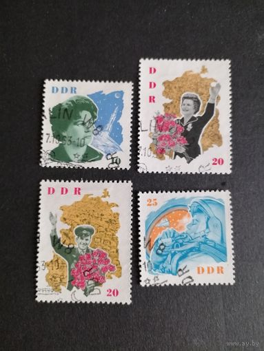 ГДР 1963 Полная серия марок "Визит советских космонавтов в ГДР" (гашение без клея с наклейками) Mi.993-996 каталог 5.00 евро